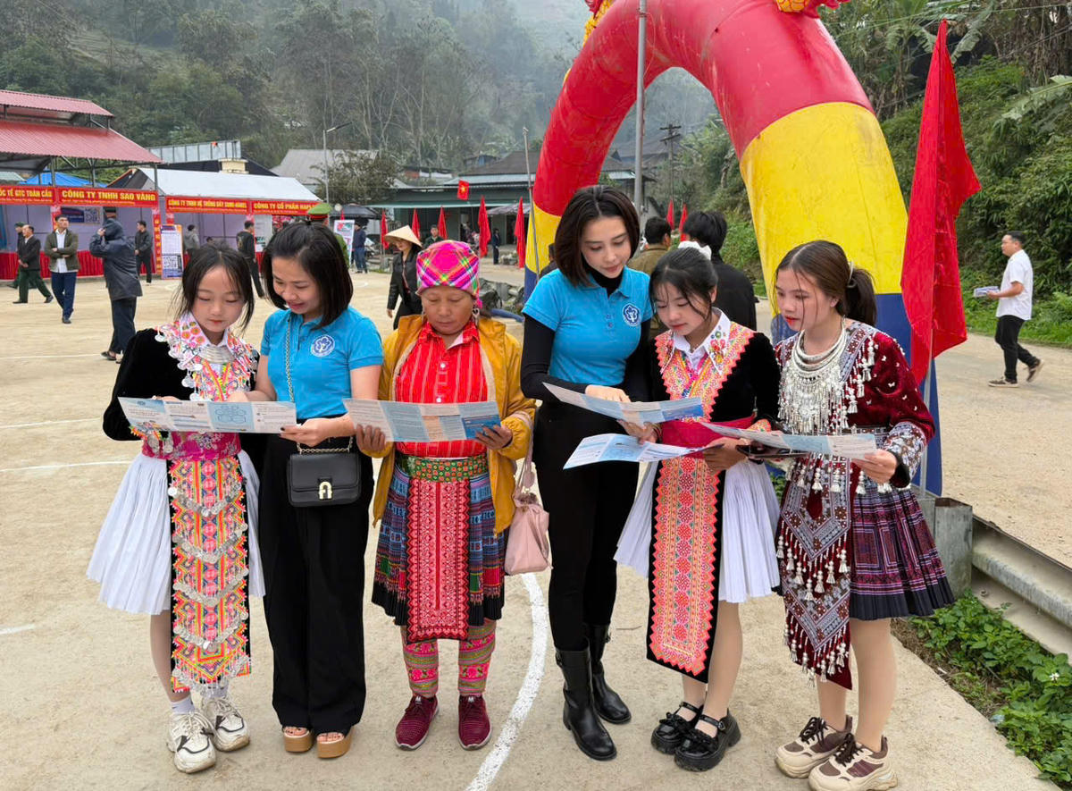 Chỉ riêng 6 tháng đầu năm 2026, có 3.527.625 lượt học sinh khám, chữa bệnh BHYT, với số tiền đề nghị Quỹ BHYT chi trả 1.807,2 tỷ đồng. Ảnh: Ngọc Yến.