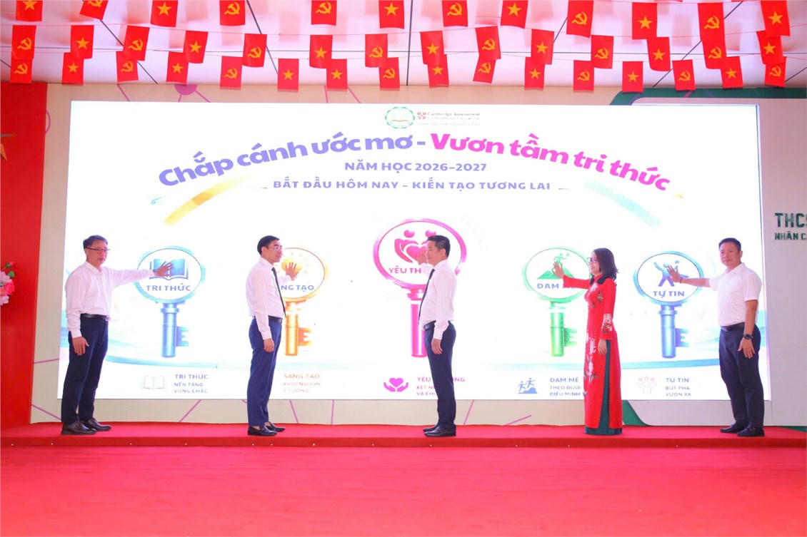 Nghi thức sáng tạo chào đón năm học mới của trường THCS Thanh Xuân