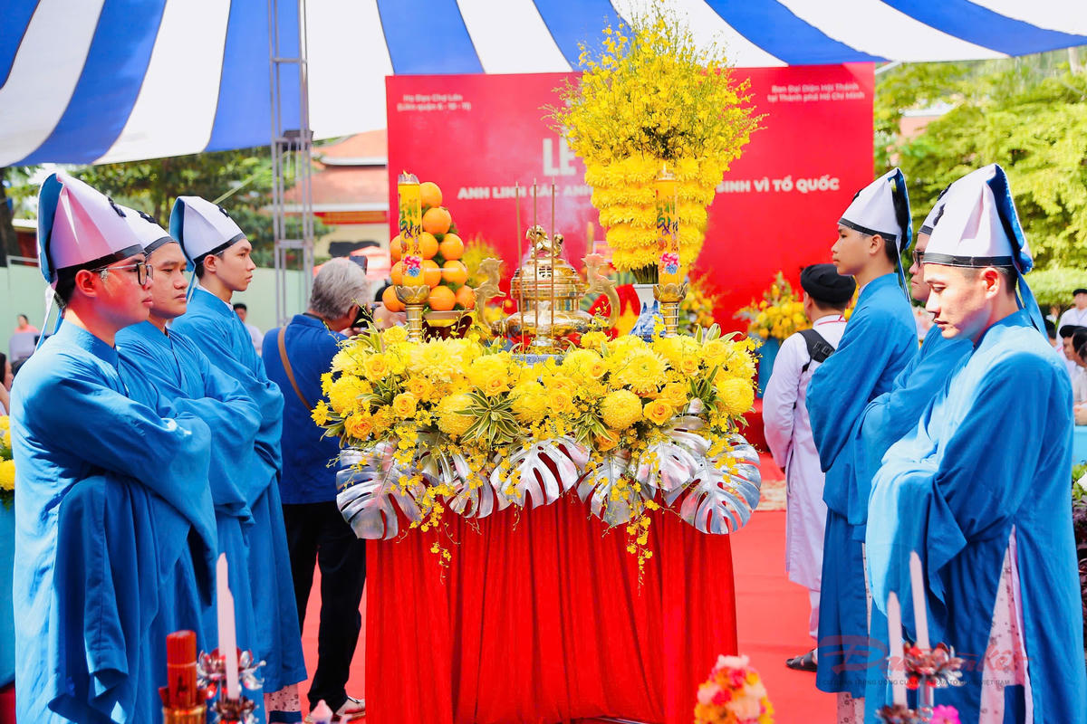 TPHCM: Cầu siêu anh hùng liệt sĩ tại Công viên Lê Thị Riêng