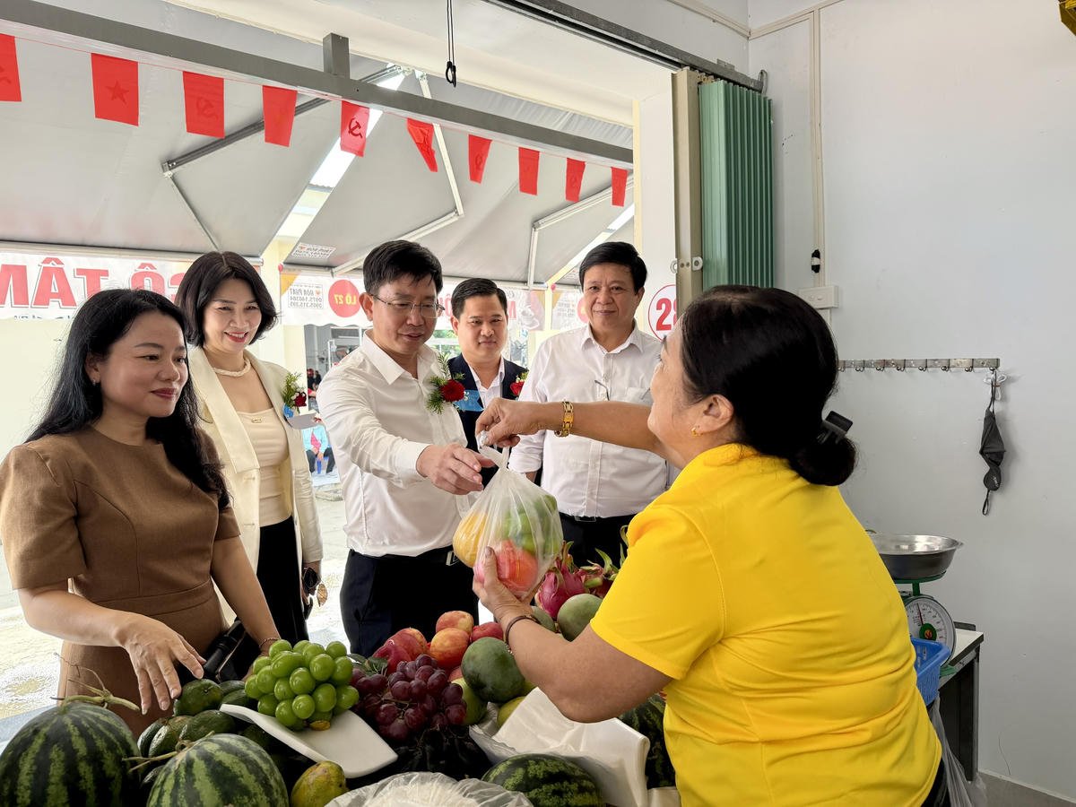 Đà Nẵng: Gần 230 tiểu thương của 3 chợ tạm được bố trí ổn định vào chợ mới Hòa Hiệp