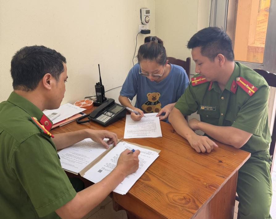 Nguyễn Chung Thủy tại Cơ quan điều tra. Ảnh: Công an tỉnh Phú Thọ.
