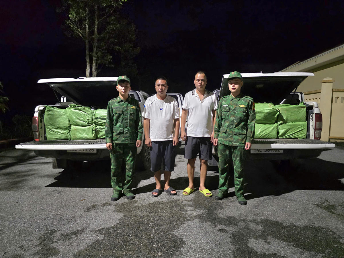 Lá chắn thép chặn nguồn “khí cười” từ biên giới Quảng Ninh