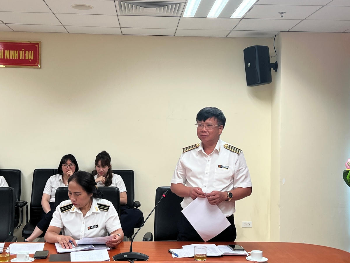 Phó Kiểm toán trưởng KTNN chuyên ngành Ia Nguyễn Xuân Khải điều hành Hội nghị. Ảnh: Thanh Trang.