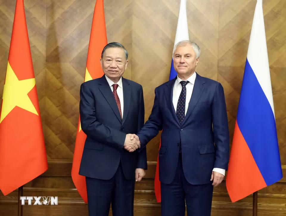 Tổng Bí thư, Chủ tịch nước Tô Lâm hội kiến Chủ tịch Duma Quốc gia Nga Vyacheslav Volodin. (Ảnh: Thống Nhất/TTXVN)