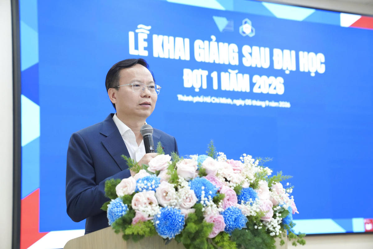 GS.TS. Mai Thanh Phong, Bí thư Đảng ủy, Hiệu trưởng Trường Đại học Bách khoa – ĐHQG TPHCM phát biểu tại lễ khai giảng.