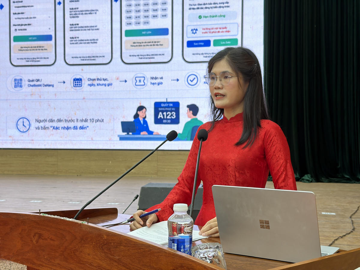 Bà Trịnh Thanh Hương: "Hệ thống vận hành đơn giản, chỉ nhập thông tin 1 lần, góp phần phát huy hiệu quả cải cách hành chính và chuyển đổi số của TP Đà Nẵng. Ảnh: Nguyễn Tú.