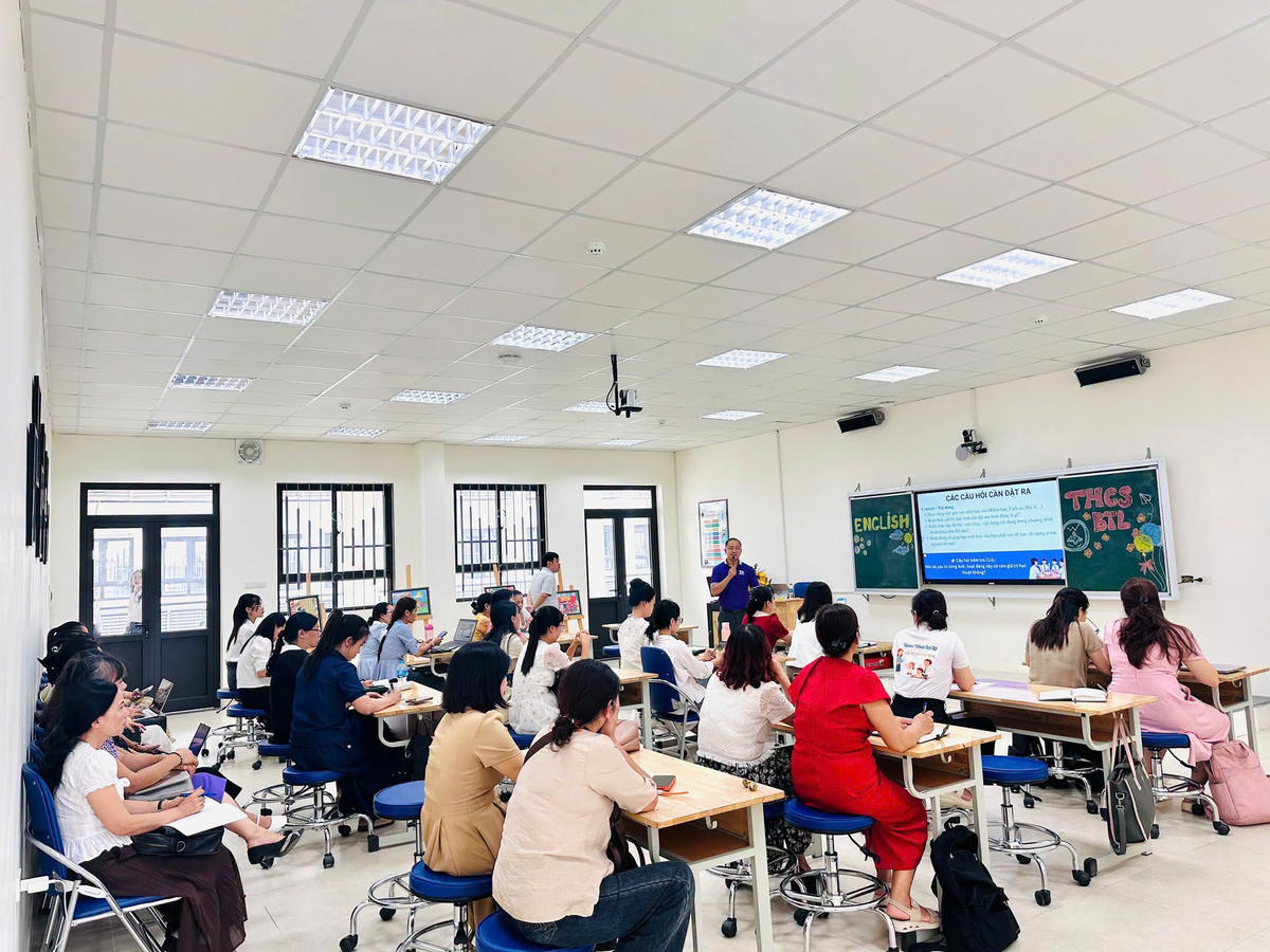 Dạy học bằng tiếng Anh tại trường đủ điều kiện