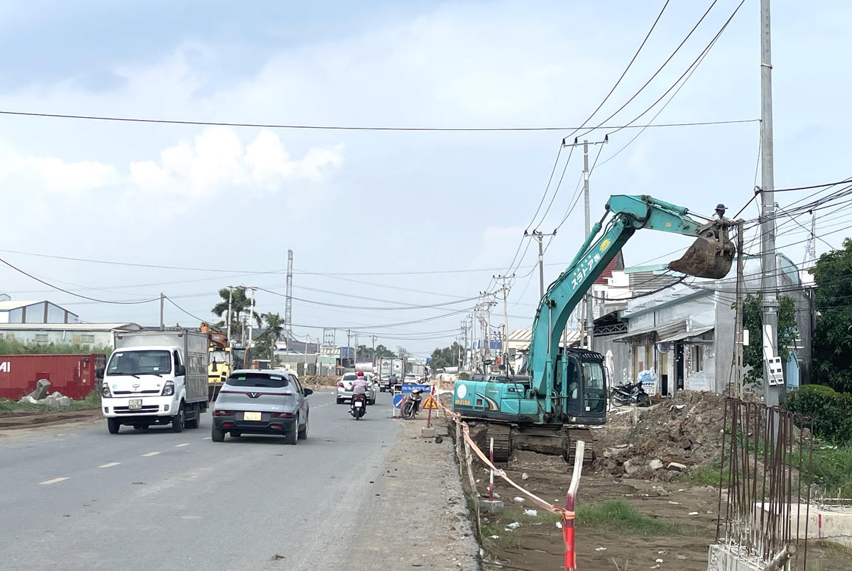 Hiện trạng thi công tuyến đường 830C nối TPHCM và tỉnh Tây Ninh