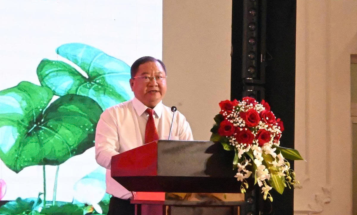Ông Trần Quốc Vũ, Phó Chủ tịch HĐND TP Cần Thơ, phát biểu tại hội nghị. Ảnh HT