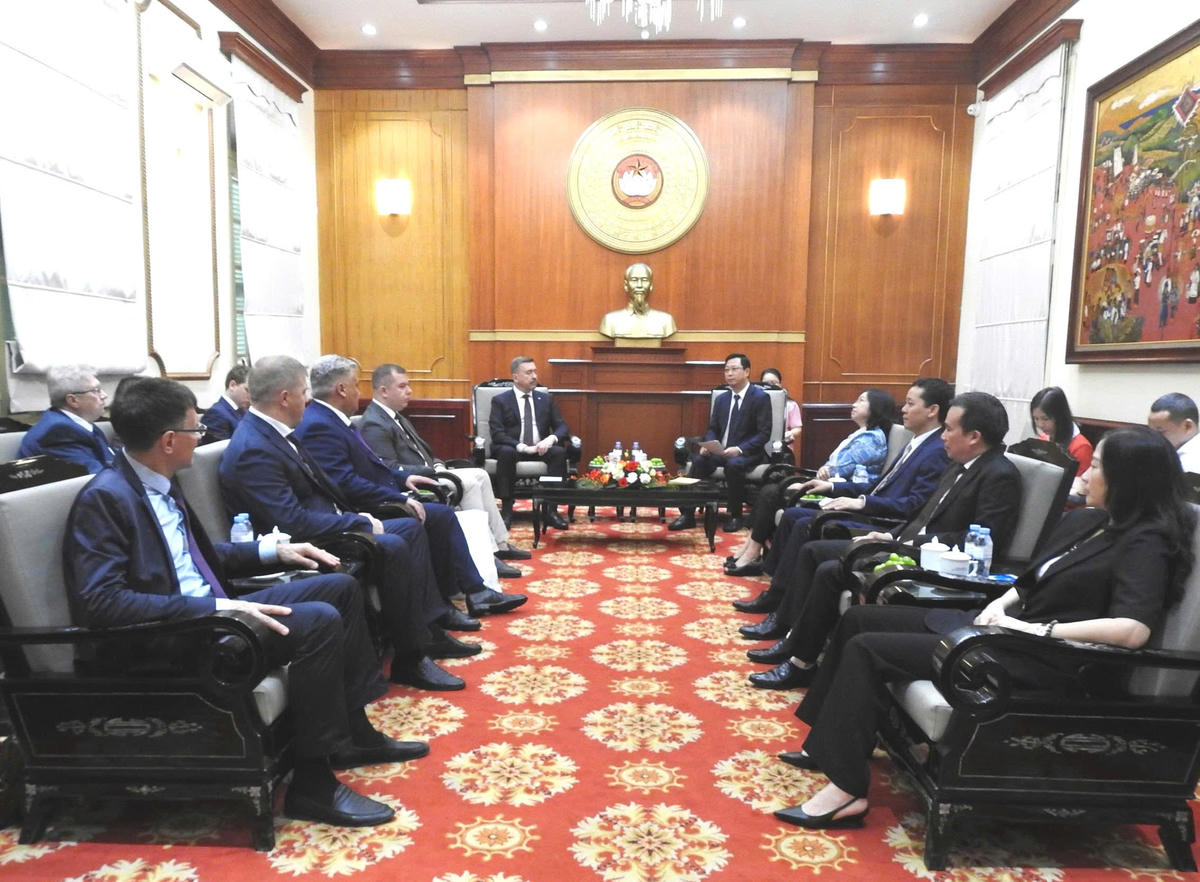 Quang cảnh cuộc gặp