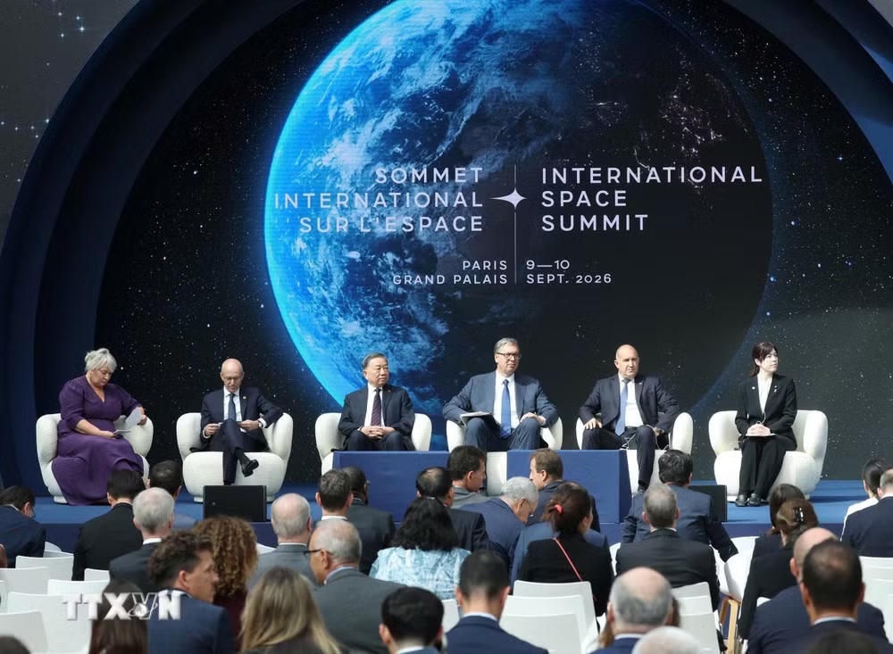 ttxvn-tong-bi-thu-chu-tich-nuoc-to-lam-du-phien-chinh-thuc-hoi-nghi-thuong-dinh-khong-gian-vu-tru-9016380-2.jpg