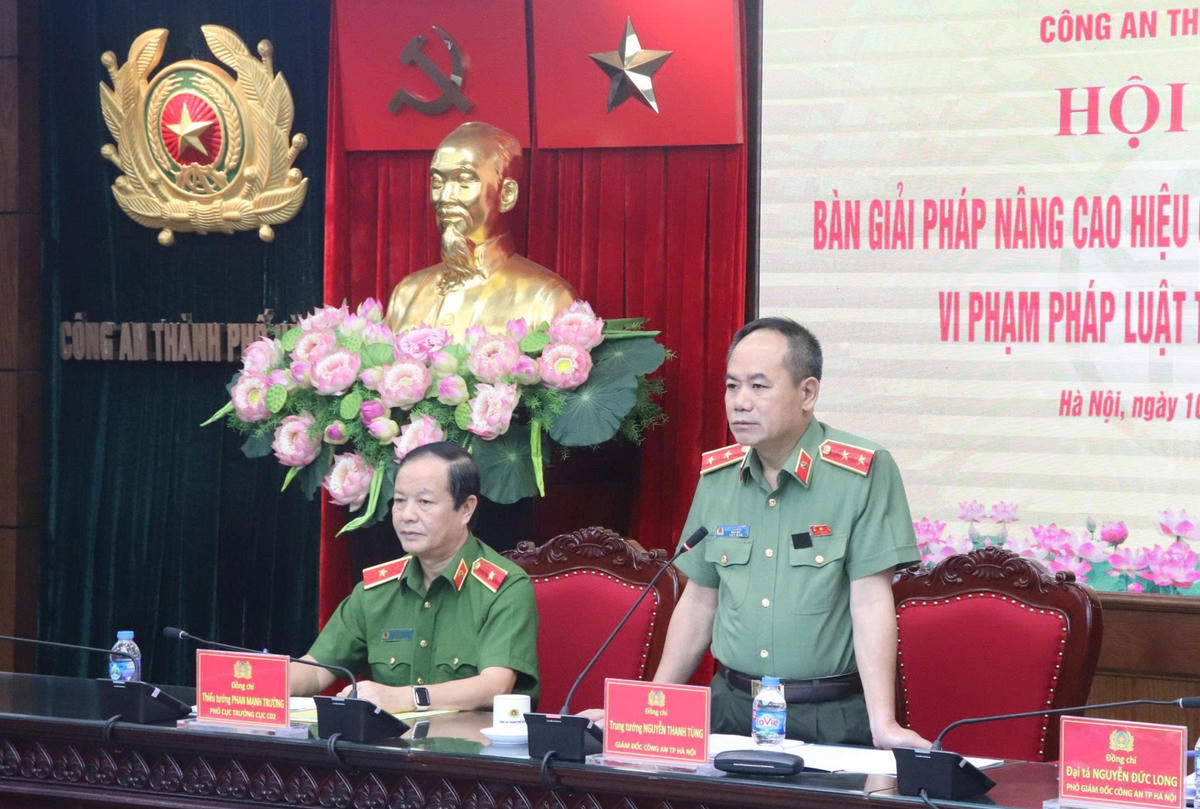 Giám đốc Công an Hà Nội yêu cầu toàn lực lượng đổi mới mạnh mẽ tư duy, phương pháp công tác, chủ động ứng dụng khoa học, công nghệ để nhận diện, phát hiện phương thức, thủ đoạn mới của tội phạm trên không gian mạng.