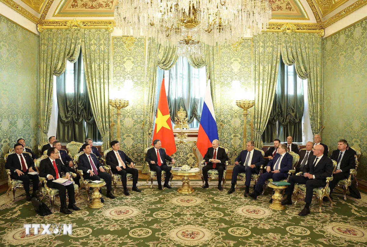 ttxvn-tong-bi-thu-chu-tich-nuoc-to-lam-hoi-dam-voi-tong-thong-lien-bang-nga-vladimir-putin-9014050.jpg