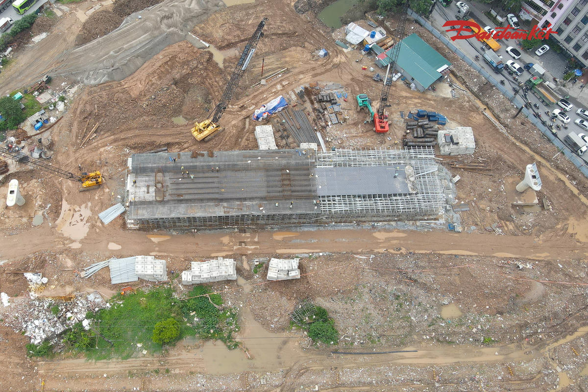 Việc các trụ cầu lần lượt hoàn thiện và chuẩn bị bước sang công đoạn đúc dầm được xem là bước tiến quan trọng của dự án, hướng tới mục tiêu hoàn thành, đưa toàn bộ công trình vào khai thác trước ngày 31/12/2026.