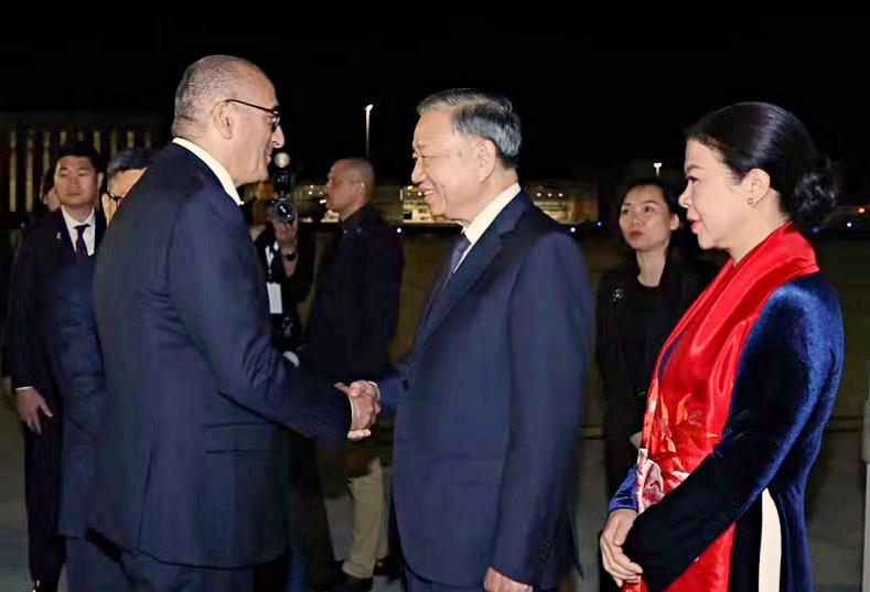 Tổng Bí thư, Chủ tịch nước Tô Lâm bắt đầu thăm chính thức Cộng hòa Pháp