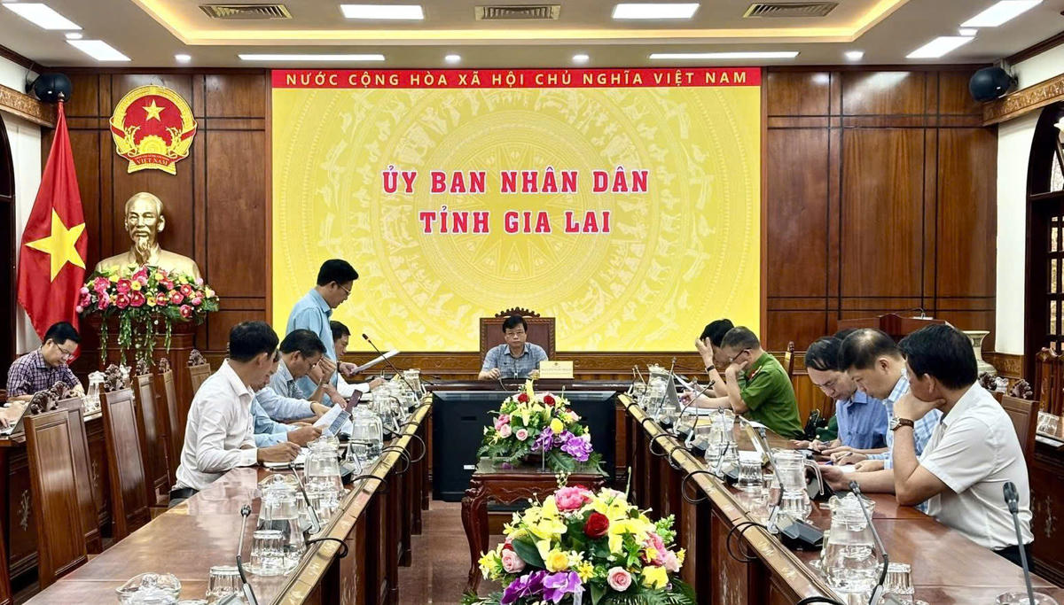 Quang cảnh buổi làm việc. Ảnh: ĐS.