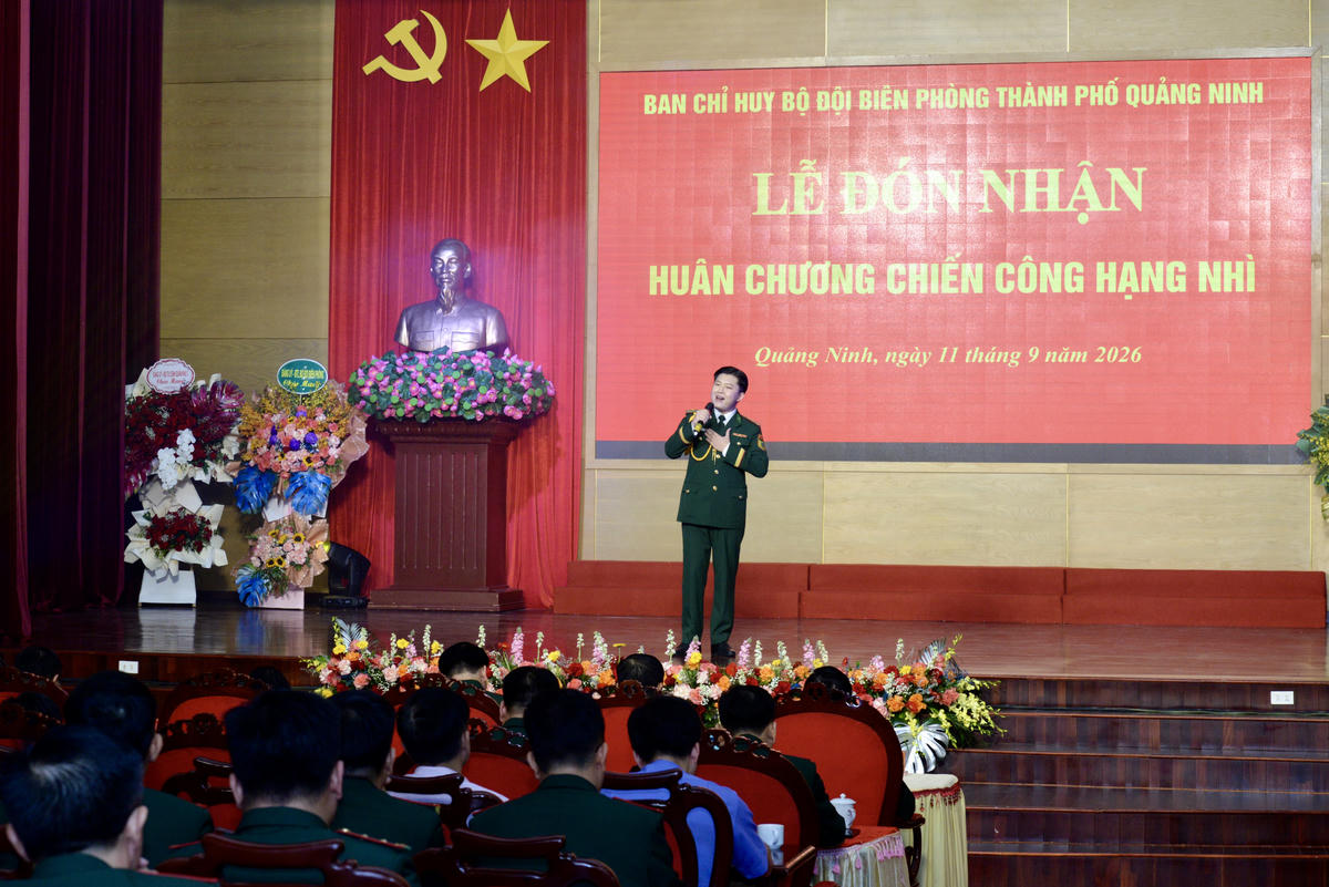 Ban Chỉ huy BĐBP thành phố Quảng Ninh đón nhận Huân chương Chiến công hạng Nhì
