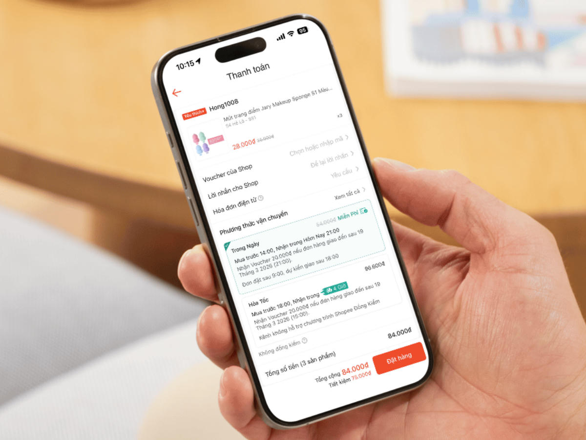 Shopee thu thêm bất kỳ khoản phí nào ngoài số tiền Tổng thanh toán được hiển thị trên trang Thanh toán hoặc Thông tin đơn hàng.