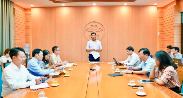 Ông Đỗ Anh Tuấn - Phó Chủ tịch UBND TP chủ trì cuộc họp về tiến độ xây dựng Đề án phát triển khu vực phía Tây trở thành động lực tăng trưởng mới của Thủ đô.