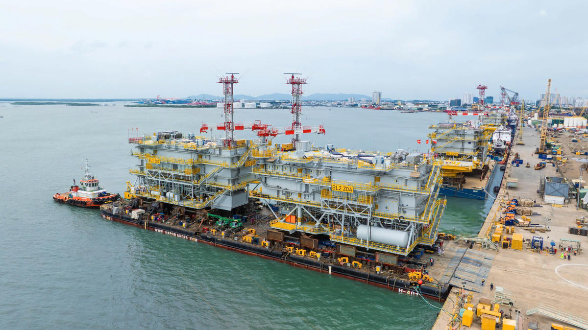 Bốn trạm biến áp của Dự án Baltica 2 trên bãi chế tạo của PTSC M&C
