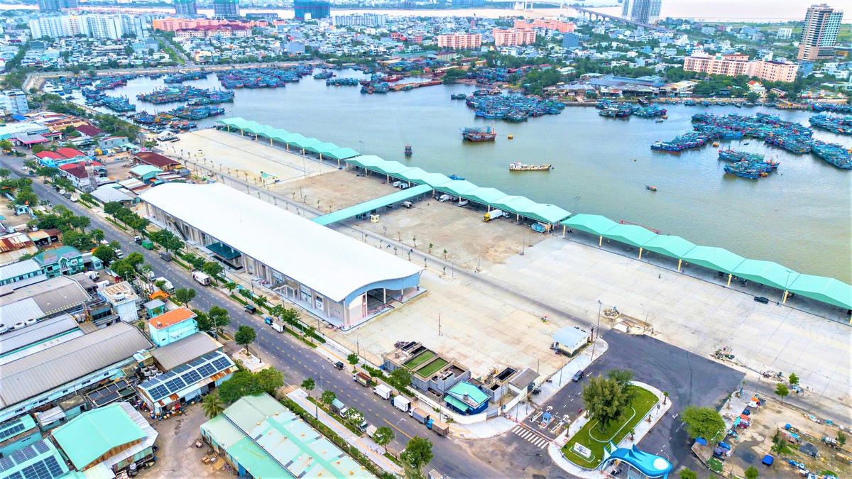 Một góc cảng cá Thọ Quang. Ảnh: TT.