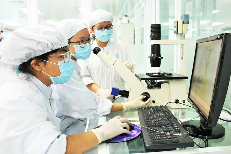 Giờ thực hành tại Đại học Quốc gia TPHCM. Ảnh: VNUHCM.