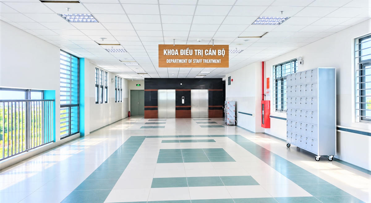 Tầng 7 của khu điều trị kỹ thuật cao, thuộc Bệnh viện Đa khoa Quảng Nam chưa đưa vào hoạt động. Ảnh: Chí Đại.