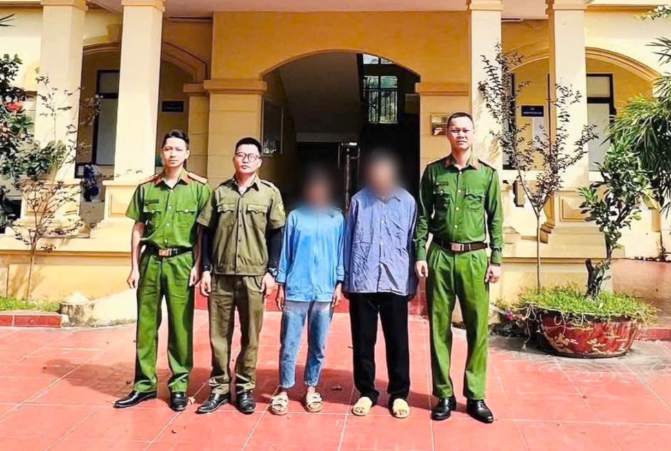 Công an xã Pà Vầy Sủ, tỉnh Tuyên Quang kịp thời xác minh đưa chị V.T.D. về nhà an toàn.