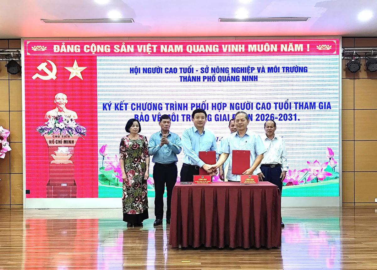 Hội Người cao tuổi TP Quảng Ninh và Sở Nông nghiệp & Môi trường TP Quảng Ninh đã ký kết chương trình phối hợp người cao tuổi tham gia bảo vệ môi trường giai đoạn 2026-2031. 