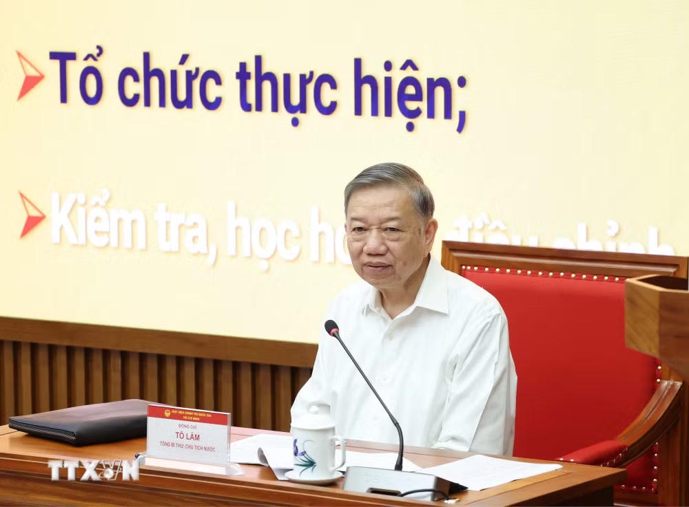 ttxvn-tong-bi-thu-chu-tich-nuoc-truyen-dat-chuyen-de-ve-lanh-dao-chien-luoc-2.jpg