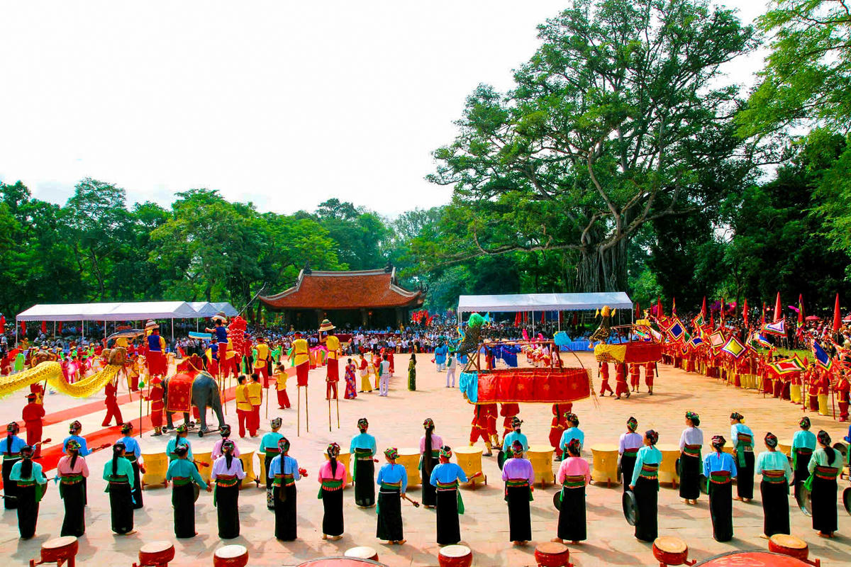 Lễ hội Lam Kinh diễn ra từ 1/10 - 3/10. Ảnh: Đình Minh