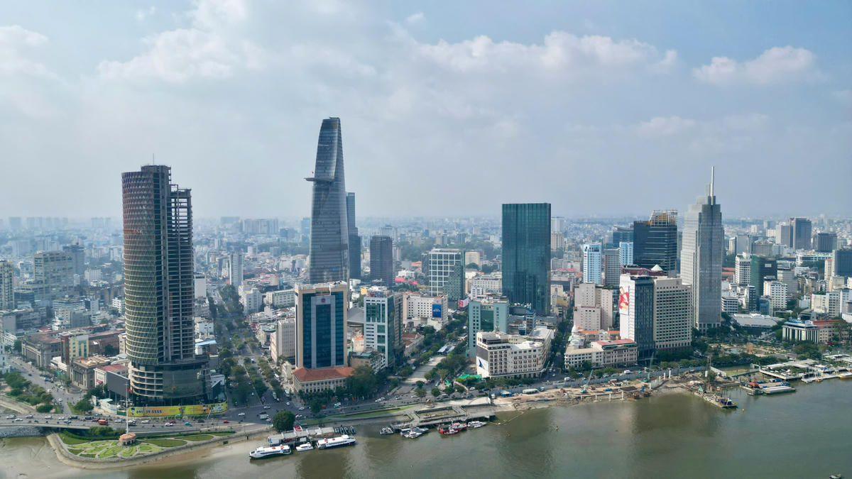 Cơ chế kiểm soát quyền lực khi thực hiện Luật Phát triển đô thị