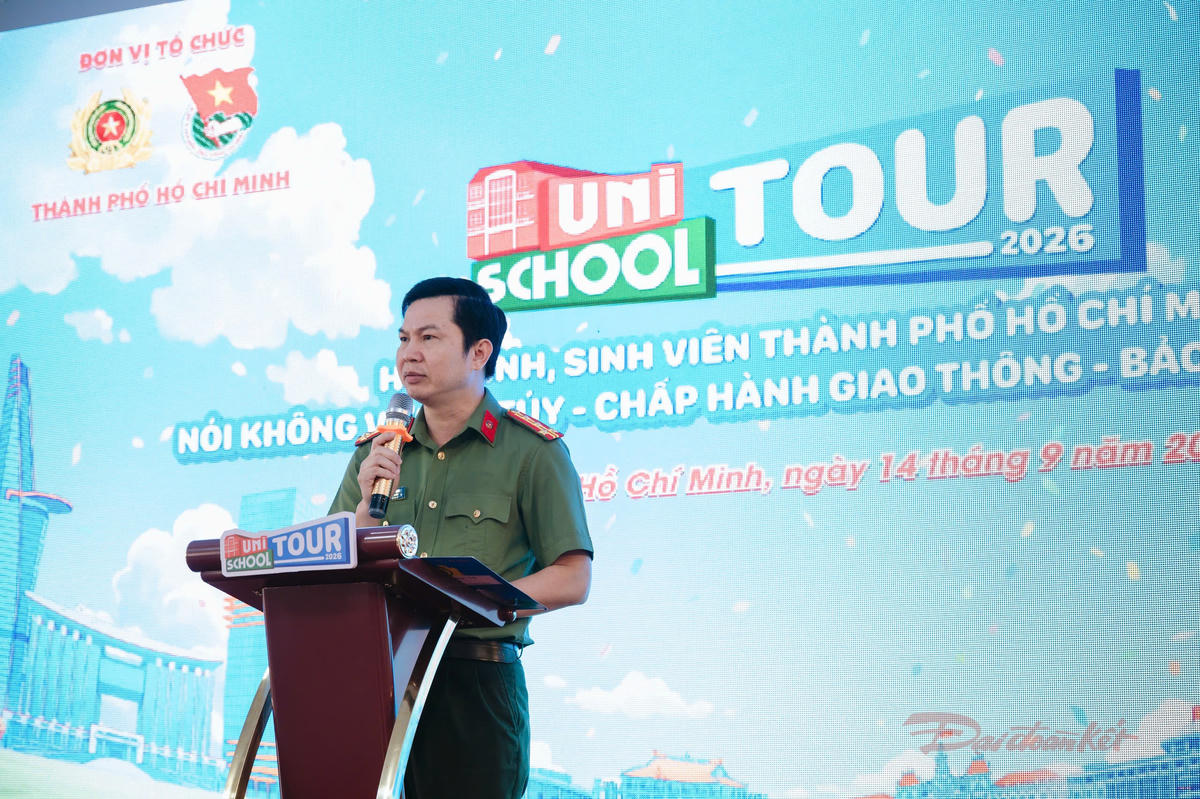 Đại tá Lê Công Anh, Phó Giám đốc Công an TPHCM phát biểu tại chương trình. Ảnh: M.A