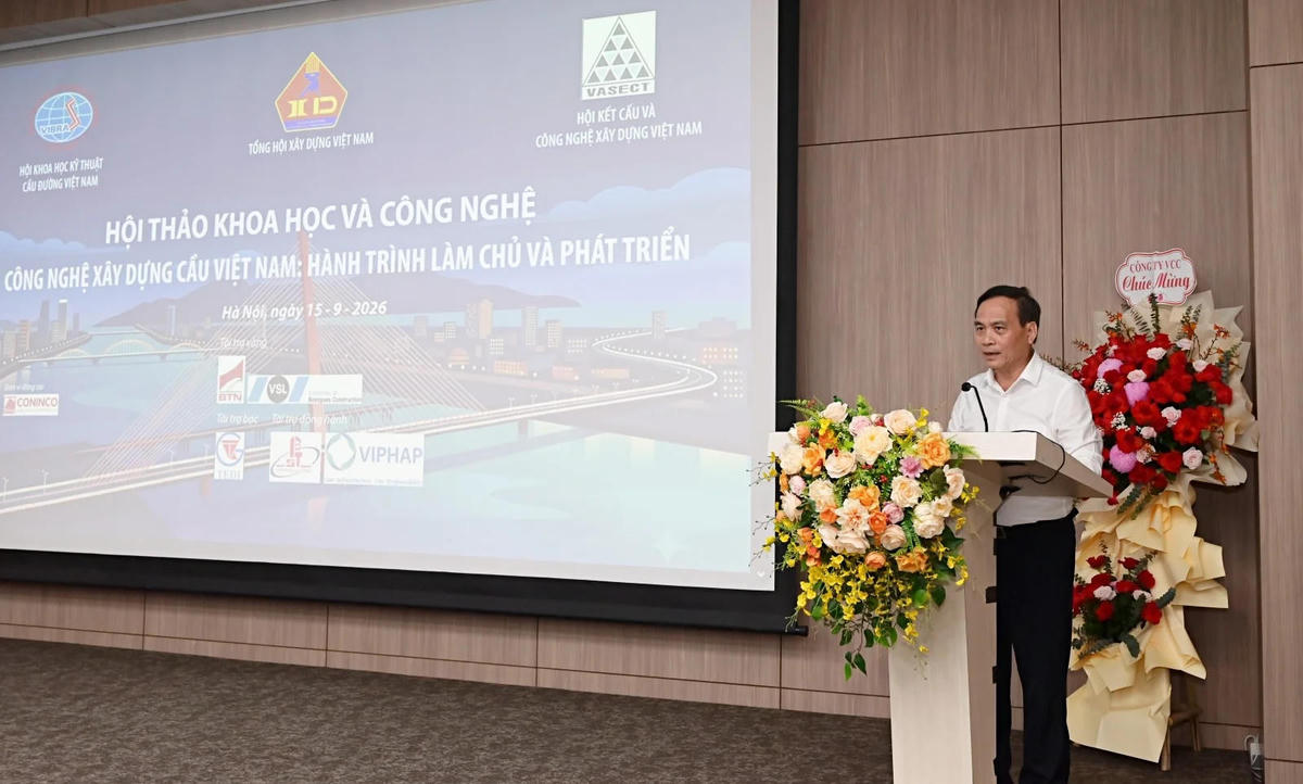 PGS.TS Phạm Ngọc Linh, Phó Chủ tịch Liên hiệp các Hội Khoa học và Kỹ thuật Việt Nam (VUSTA) phát biểu chào mừng Hội thảo.