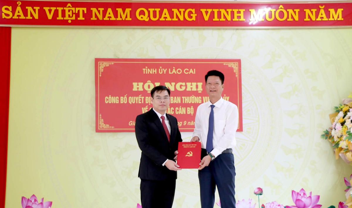 Ông Hà Đức Hải nhận nhiệm vụ mới. Ảnh: TTLC.