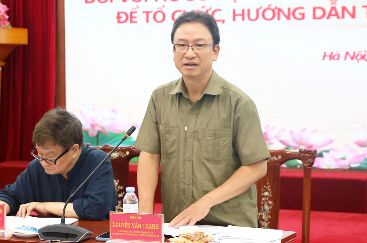 TS Nguyễn Văn Thanh - Ủy viên Đoàn Chủ tịch, Trưởng ban Dân tộc và Tôn giáo Cơ quan Ủy ban Trung ương MTTQ Việt Nam phát biểu tại Hội nghị.