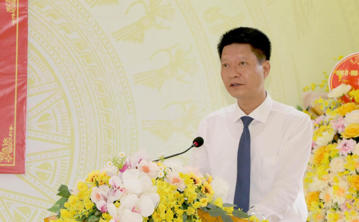 Phó Bí thư Tỉnh uỷ, Chủ tịch Ủy ban MTTQ Việt Nam tỉnh Lào Cai Nguyễn Thế Phước phát biểu tại buổi làm việc. Ảnh: TTLC.