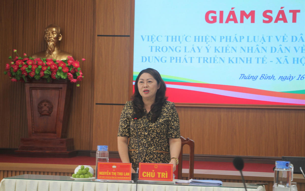 Phó Chủ tịch Thường trực Ủy ban MTTQ Việt Nam TP Đà Nẵng Nguyễn Thị Thu Lan phát biểu kết luận giám sát. Ảnh: Tấn Thành.