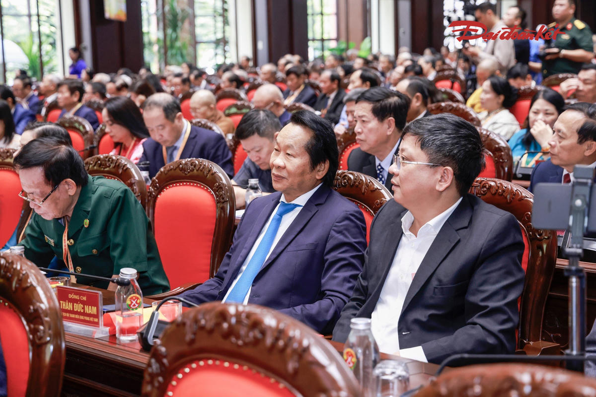 Đại hội có sự tham dự của 475 đại biểu ưu tú đại diện cho gần 17 triệu cán bộ, hội viên người cao tuổi trong cả nước.
