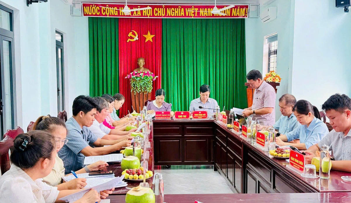 Quang cảnh buổi kiểm tra định kỳ năm 2026 đối với Ban Thường trực Ủy ban MTTQ Việt Nam xã Phù Mỹ. Ảnh: ĐS.