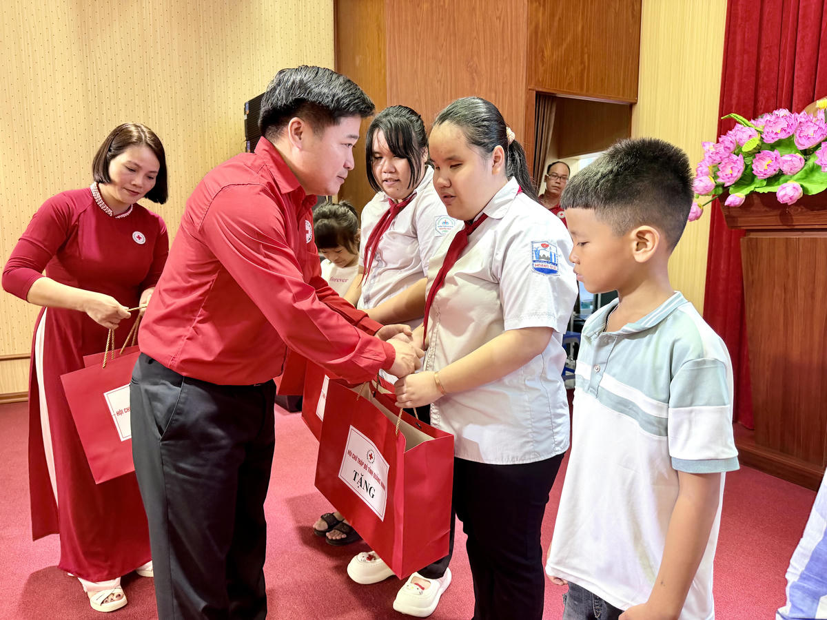 Hội Chữ thập đỏ Quảng Ninh: Nối dài mạch nguồn nhân ái