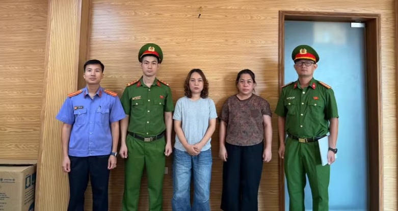 Công an TP Hà Nội đã khởi tố vụ án, khởi tố bị can và bắt tạm giam Phạm Thị Mai và Phan Thùy Linh. Ảnh: LN