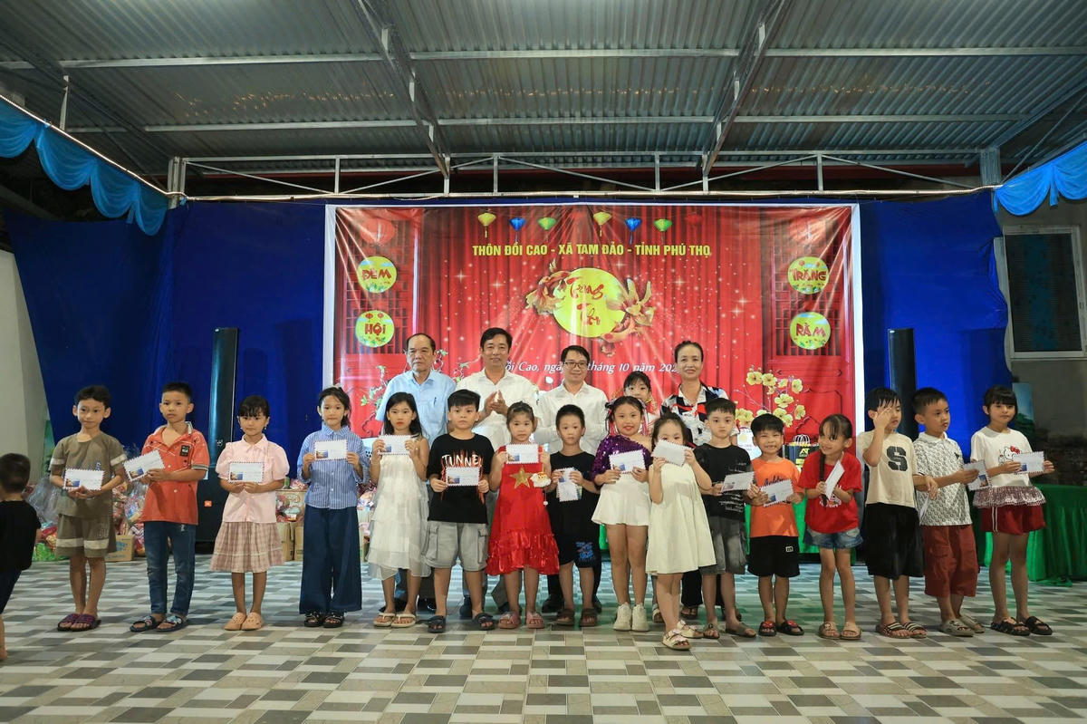 Chung tay chăm lo Tết Trung thu cho thiếu nhi