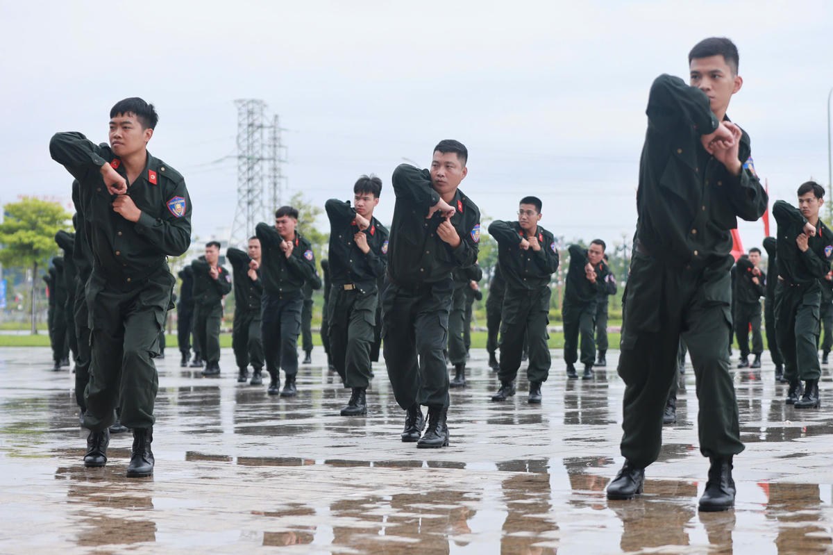 Công an tỉnh Bắc Ninh nghiệm thu kết quả huấn luyện Trung đoàn Cảnh sát Cơ động dự bị chiến đấu năm 2026