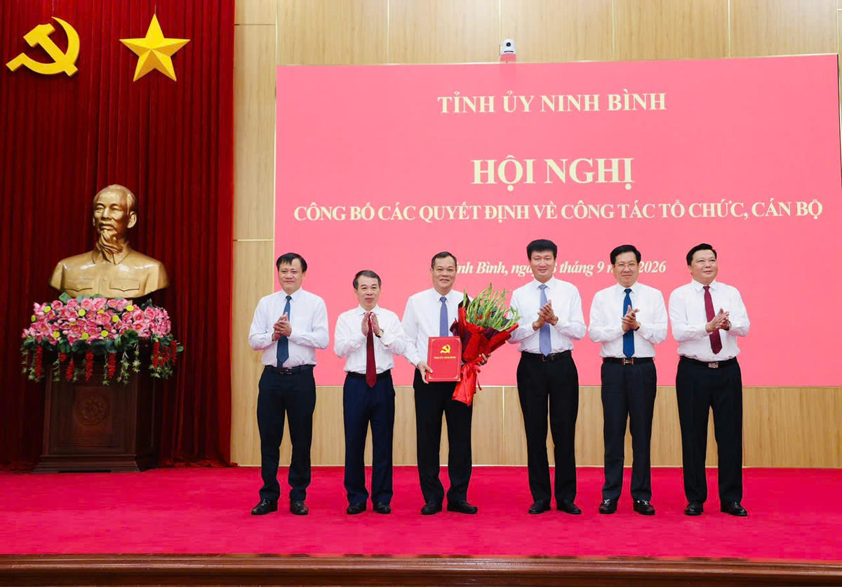 Đảng bộ HĐND tỉnh có 5 tổ chức Đảng với 82 đảng viên. Ảnh: Đức Lam