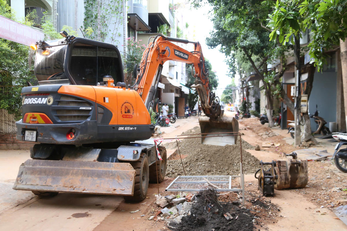 Gói thầu xây lắp hạ tầng xung quanh đường Tống Phước Phổ trị giá gần 23 tỷ đồng, triển khai từ tháng 4/2026 đến tháng 3/2027. Ảnh: Nguyễn Tú.