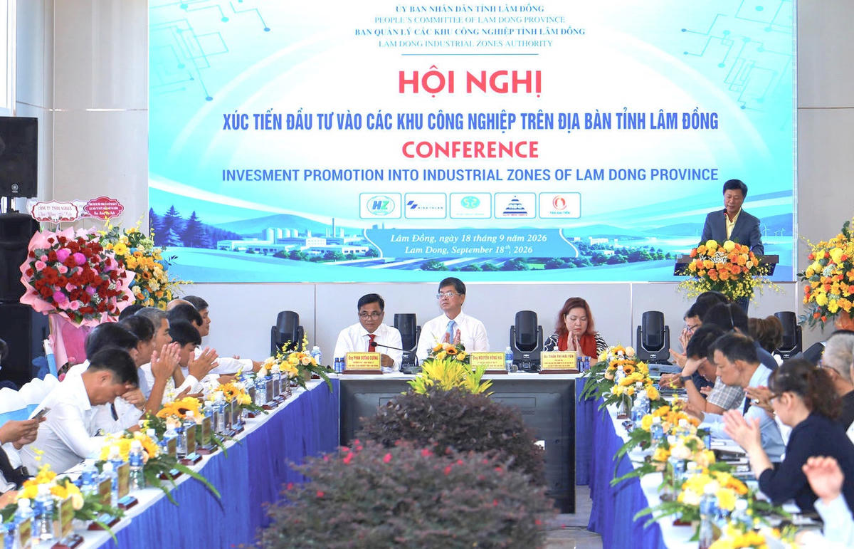 Quang cảnh Hội nghị xúc tiến đầu tư vào các Khu công nghiệp.