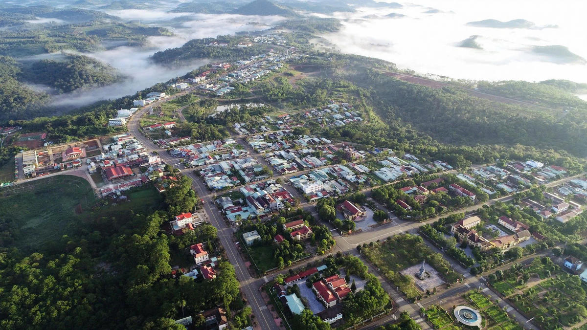 Một góc xã Măng Đen nhìn từ trên cao. Ảnh: BT.