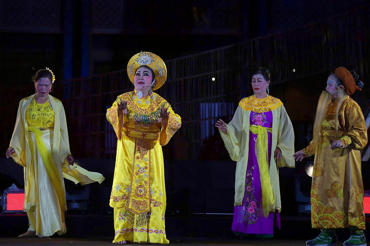 Chương trình "Âm nhạc và Di sản" là một trong những điểm nhấn nổi bật của chuỗi hoạt động văn hóa nghệ thuật do Bảo tàng Hà Nội tổ chức trong Festival Thăng Long - Hà Nội năm 2026, góp phần khẳng định vai trò của Bảo tàng Hà Nội là một không gian sáng tạo, kết nối di sản với cộng đồng, đồng thời lan tỏa những giá trị văn hóa truyền thống trong quá trình xây dựng Thủ đô sáng tạo và phát triển bền vững.