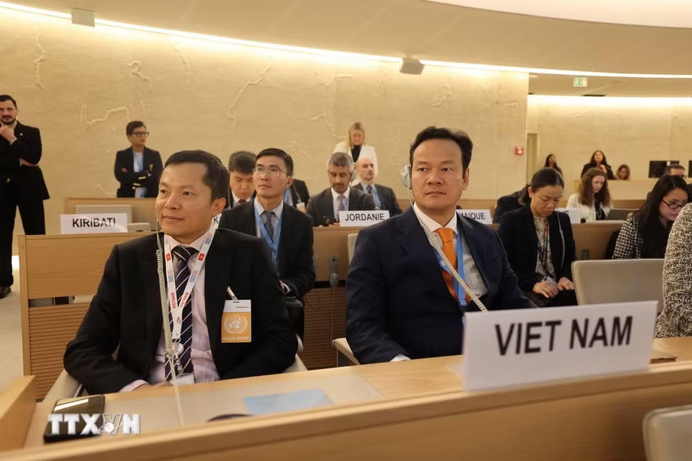ttxvn-dai-su-mai-phan-dung.jpg